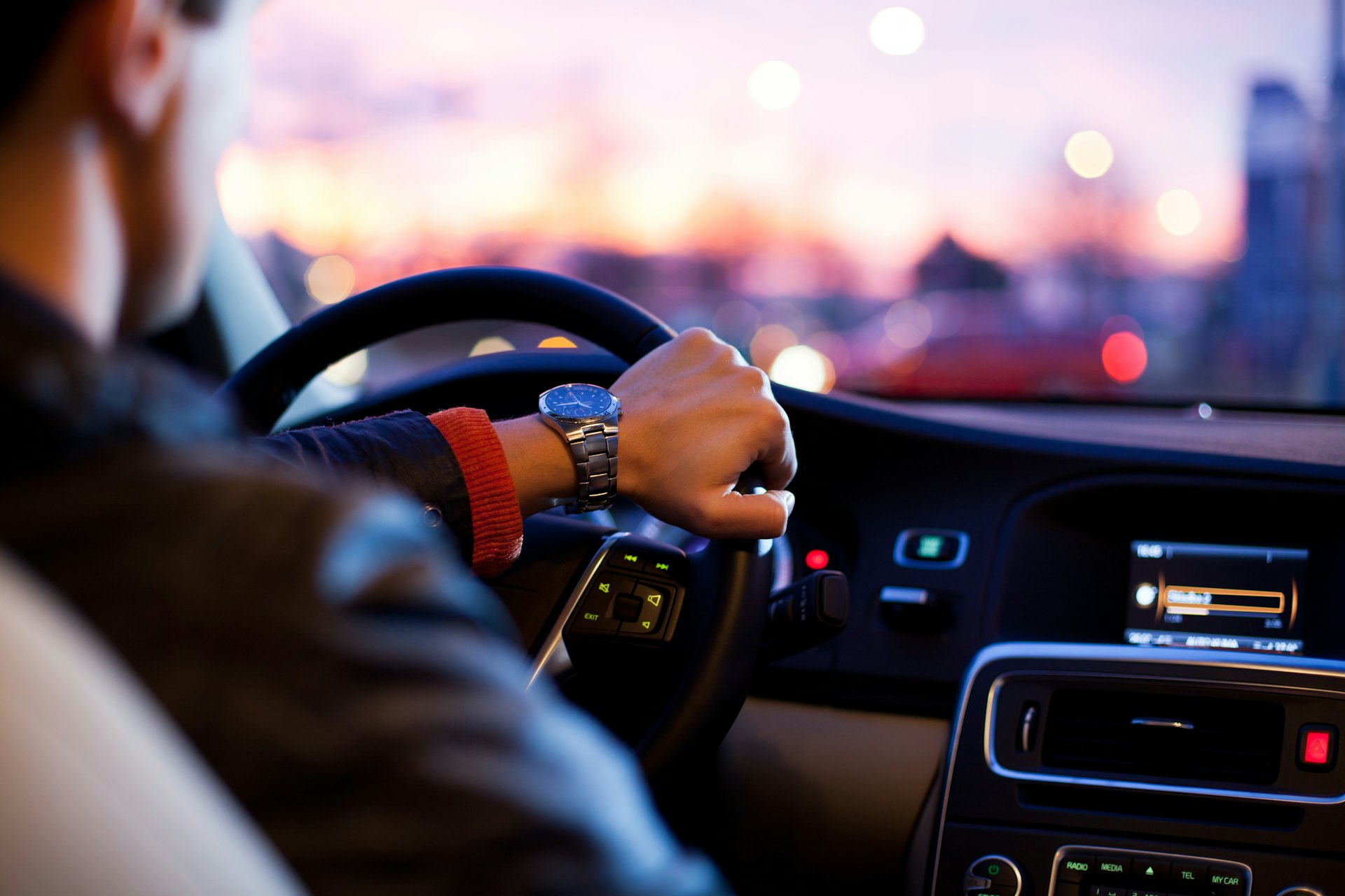 Private airport transfer in Turkey: driver at the wheel of a VIP Shuttle Transfer car